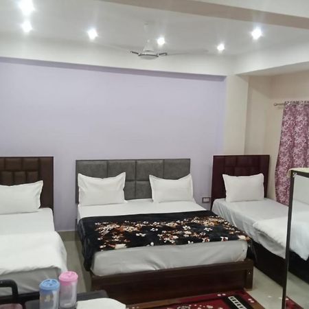 Hotel Dixit Residency Vrindāvan Exterior foto