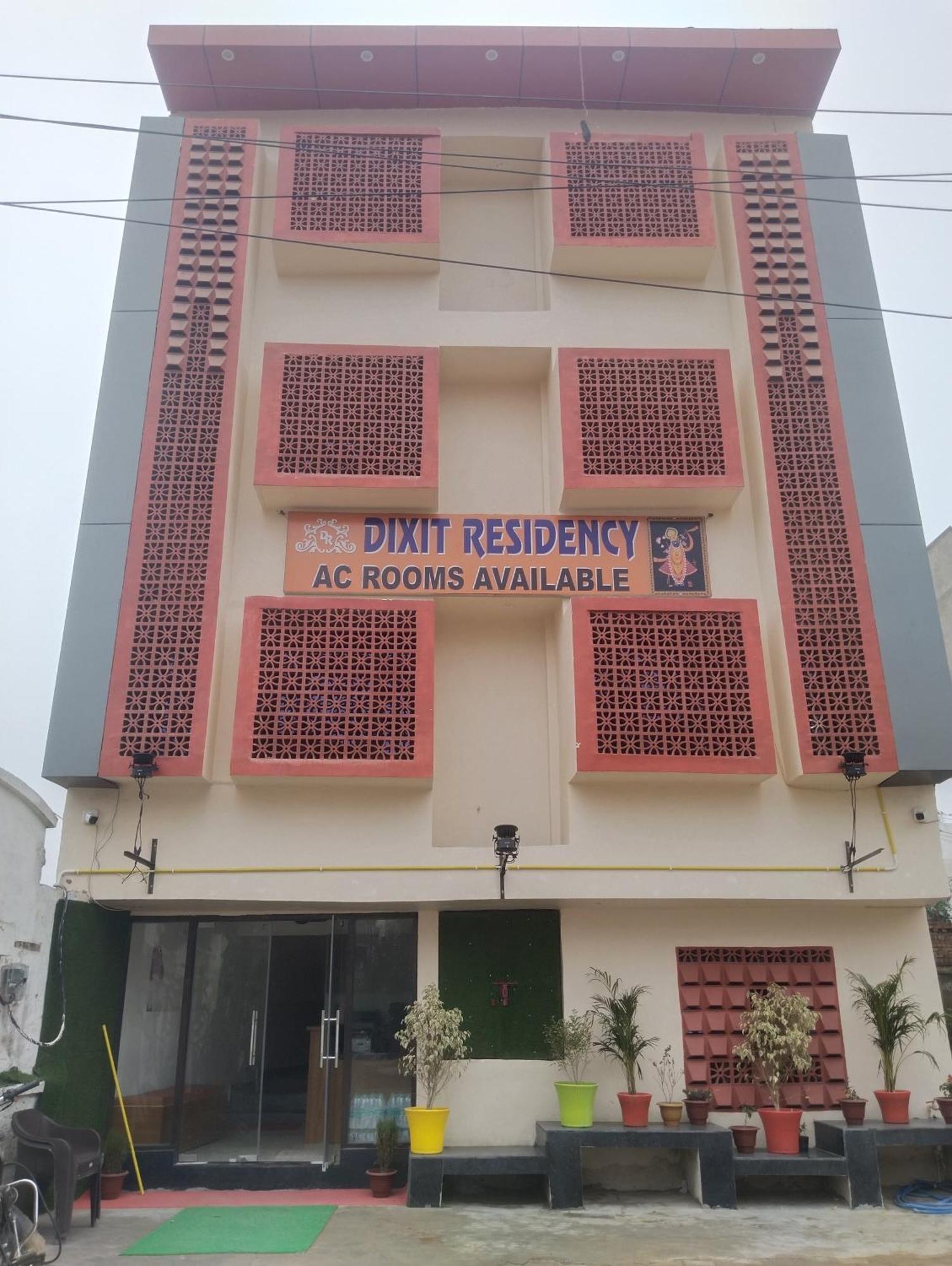 Hotel Dixit Residency Vrindāvan Exterior foto